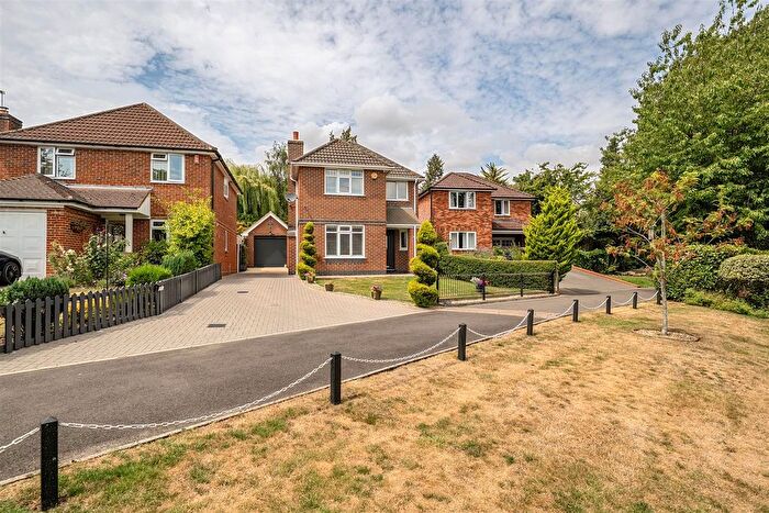 4 Bedroom Detached House For Sale In Gypsy Lane, Chippenham, SN15