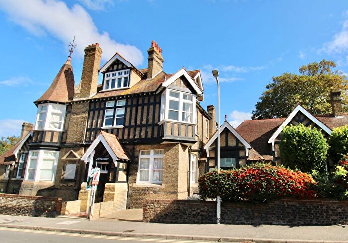2 Bedroom Flat For Sale In Flat Edith Court, Victoria Road, Margate, Kent, CT9