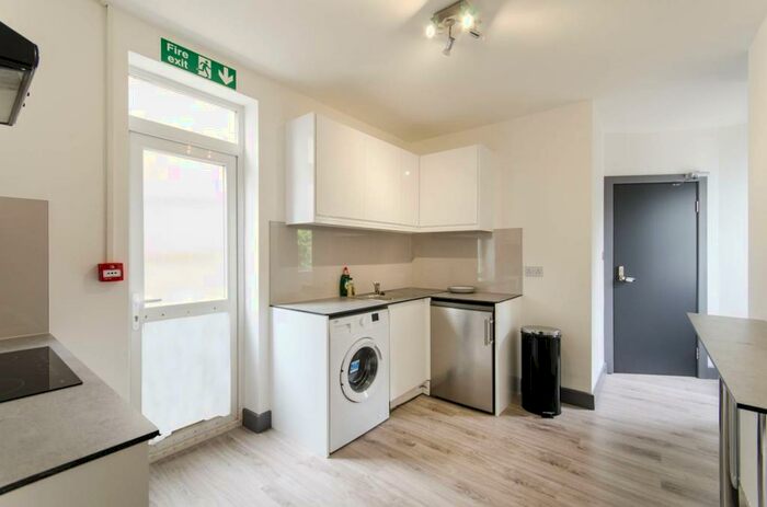 Studio To Rent In Dollis Hill Lane, Dollis Hill, London, NW2