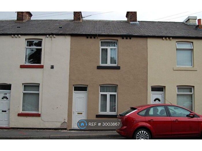 2 Bedroom Terraced House To Rent In Netherton Lane, Netherton, Wakefield, WF4