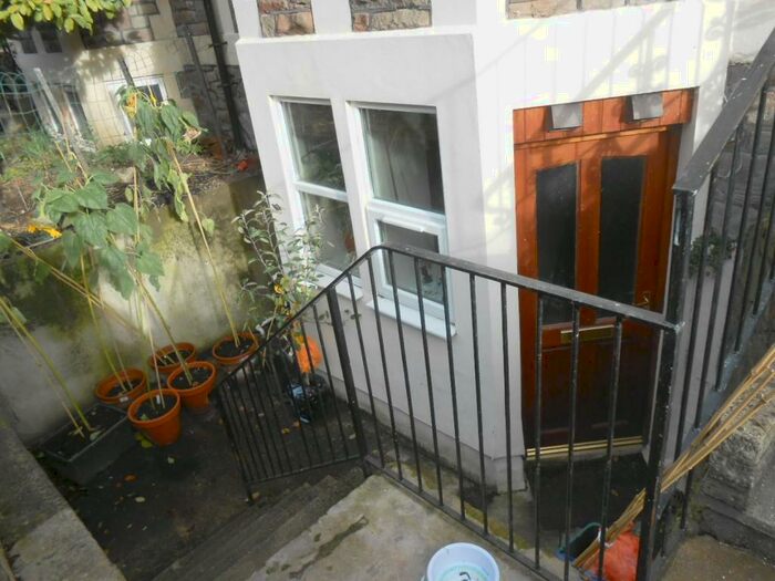 1 Bedroom Apartment To Rent In Manor Park, Bristol, BS6