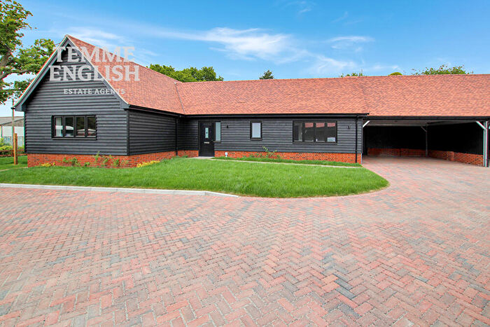 3 Bedroom Bungalow For Sale In Coxes Farm Road, Billericay, Essex, CM11