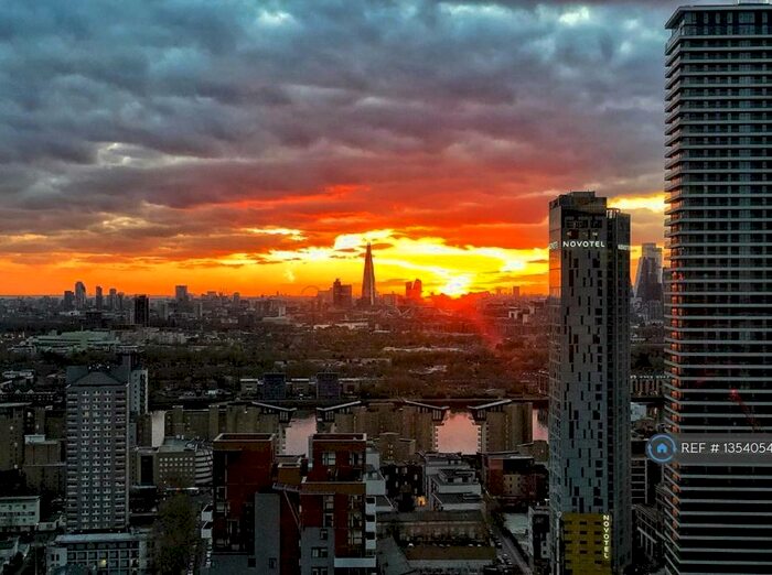 Studio To Rent In Pan Peninsula Square, London, E14