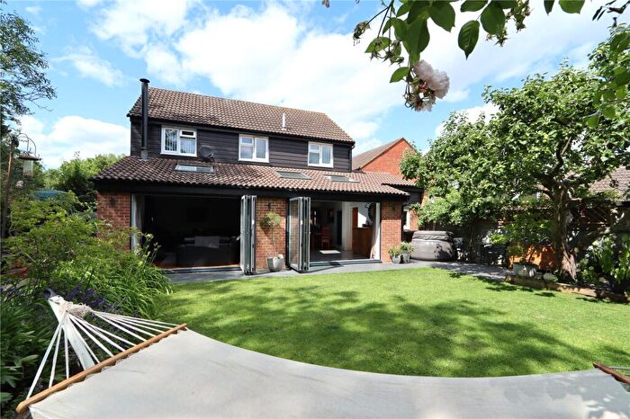 5 Bedroom Detached House For Sale In Walgrave Drive, Bradwell, Milton Keynes, Bucks, MK13