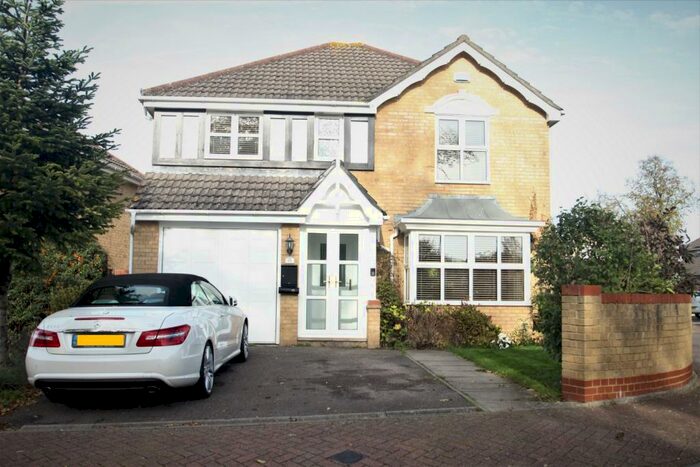 4 Bedroom Detached House To Rent In Tregony Road, Orpington, BR6