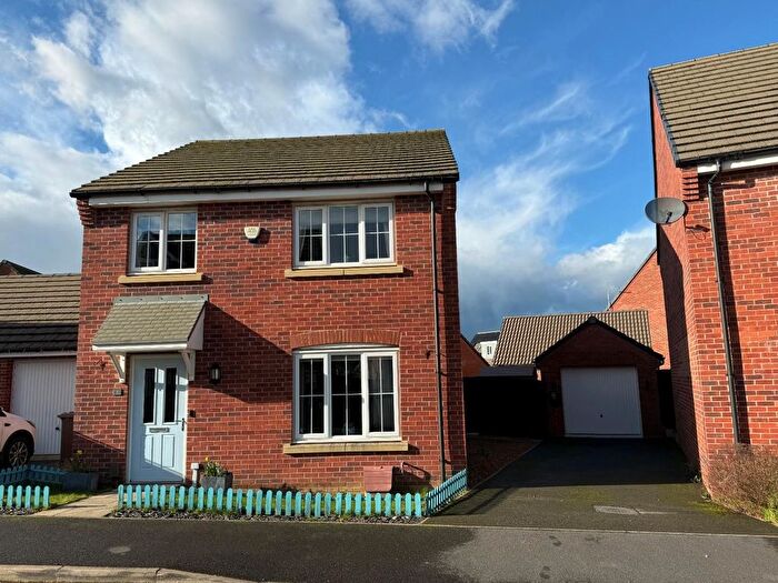 4 Bedroom Detached House For Sale In Harlequin Close, Northampton, NN4