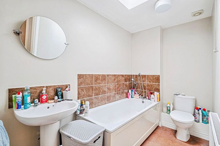 2 Bedroom Detached House For Sale In Redpoll Drive, Portishead, Bristol, Somerset, BS20