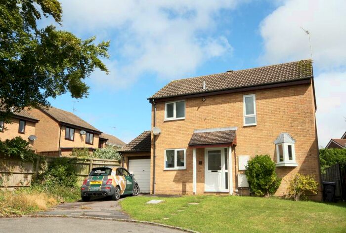 3 Bedroom Detached House To Rent In Alderney Close, Woodshaw, Royal Wootton Bassett, SN4