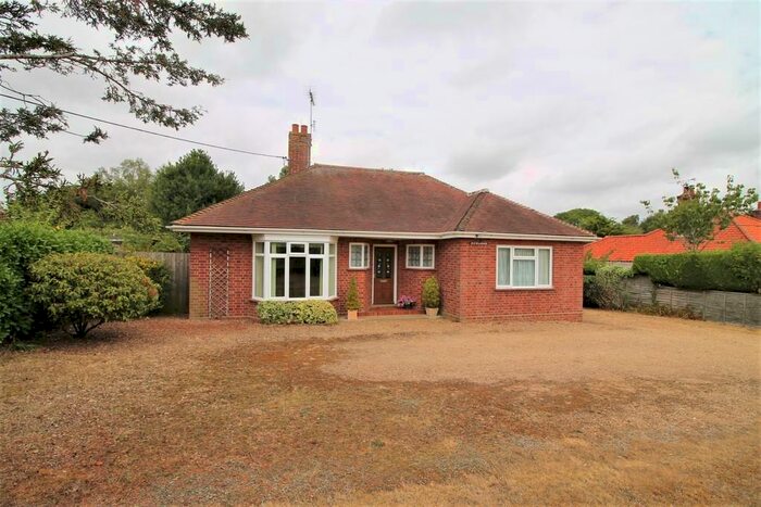 3 Bedroom Detached Bungalow For Sale In High Road, Needham, IP20