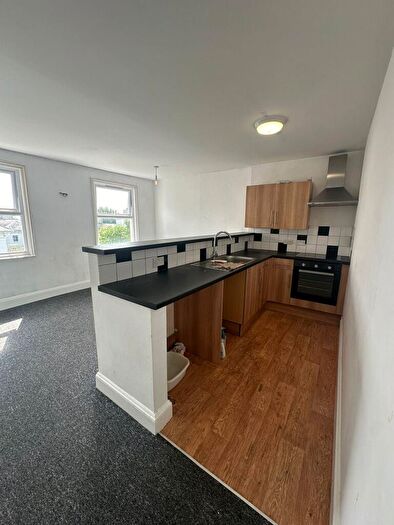 Flat To Rent In Montpelier Road, Brighton, BN1