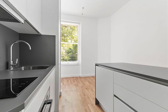 Studio To Rent In St. Quintin Avenue, London, W10