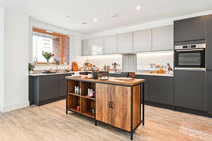 2 Bedroom Flat For Sale In Southmere, Thamesmead, SE2