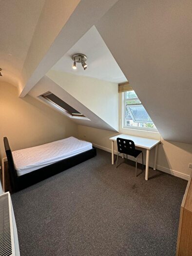 5 Bedroom House To Rent In Bower Road, Sheffield, S10