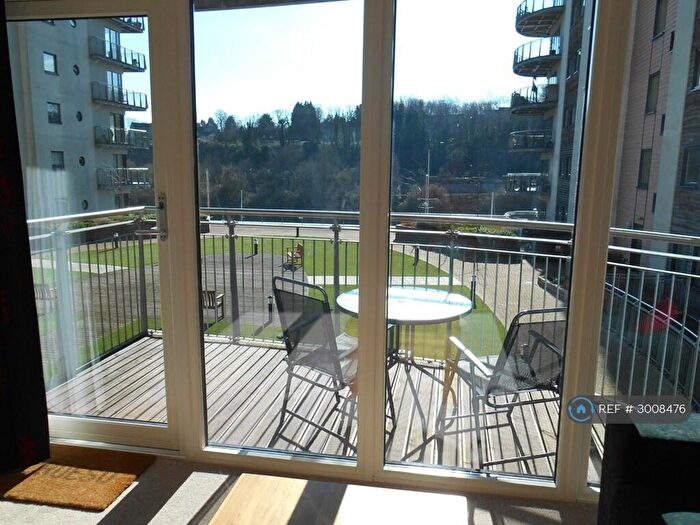 2 Bedroom Flat To Rent In Watkiss Way, Cardiff, CF11