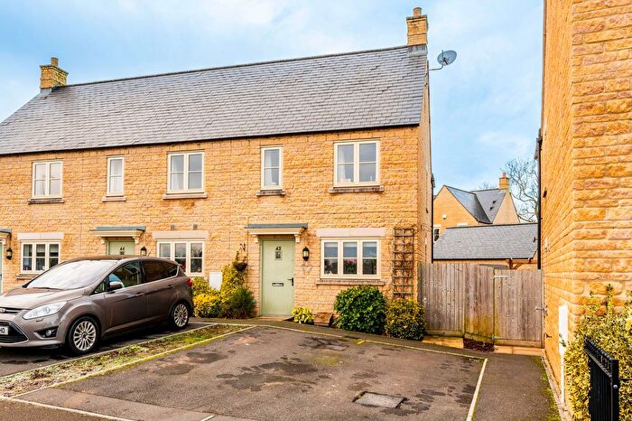 2 Bedroom End Of Terrace House For Sale In Mallard Crescent, Bourton-On-The-Water, GL54