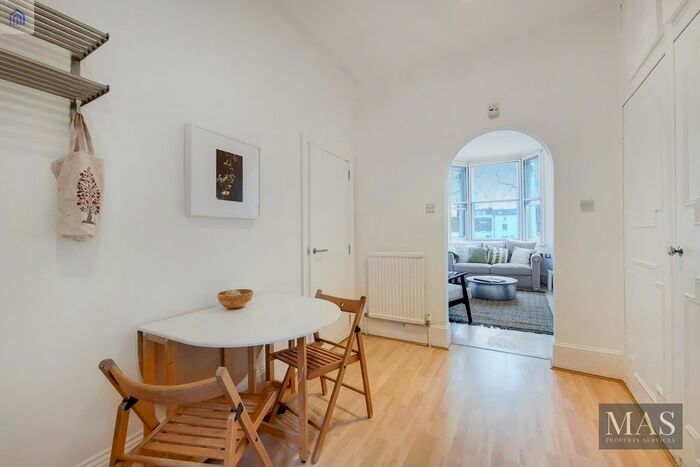 4 Bedroom Maisonette To Rent In Crondace Road, Fulham, SW6