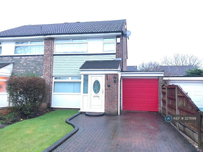 3 Bedroom Semi-Detached House To Rent In Newgate Road, Sale, M33