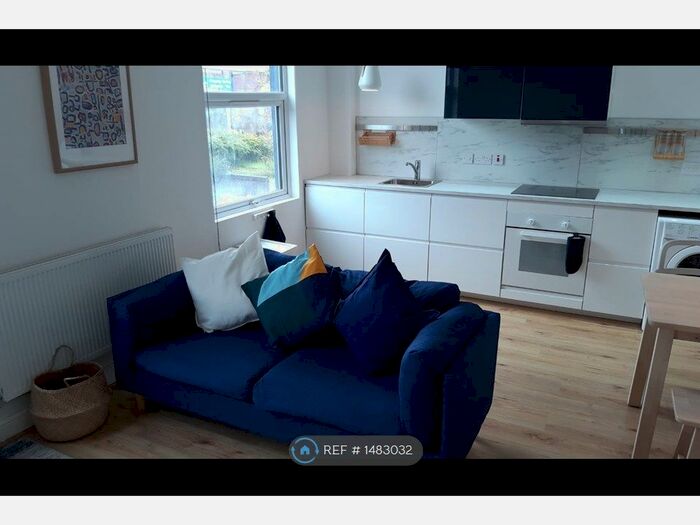 2 Bedroom Flat To Rent In Fairfield, Liverpool, L7