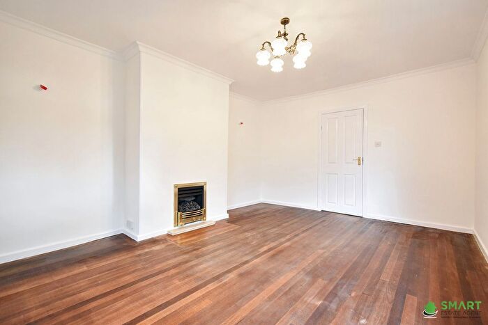 3 Bedroom Bungalow For Sale In Topsham Road, Exeter, EX2