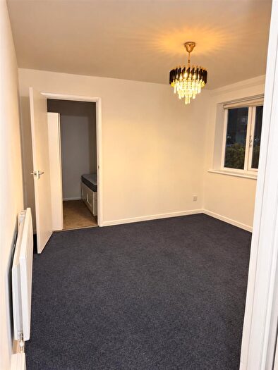 1 Bedroom Flat To Rent In Cherry Blossom Close, Palmers Green, London, N13