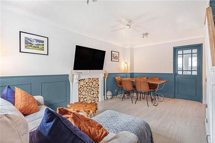 2 Bedroom Terraced House For Sale In Oakfield, Woking, Surrey, GU21
