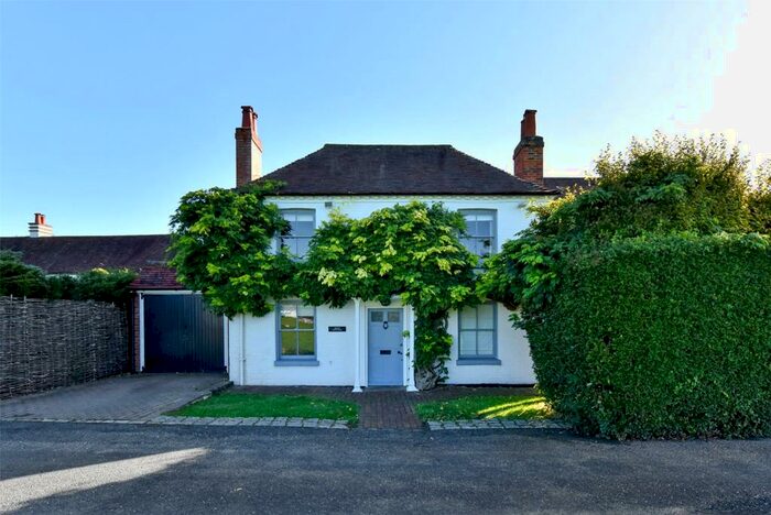 3 Bedroom Detached House To Rent In Jubilee Road, Littlewick Green, Maidenhead, Berkshire, SL6