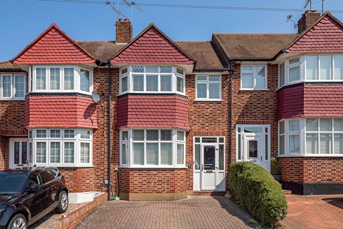 3 Bedroom Terraced House For Sale In Dunster Avenue, Morden, SM4