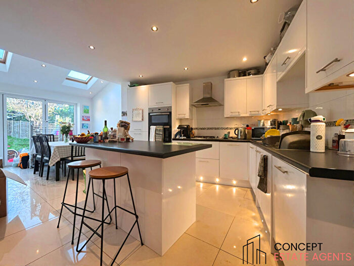 4 Bedroom Terraced House To Rent In Churston Drive, Morden, Surrey, SM4