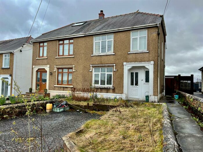 3 Bedroom Semi-Detached House For Sale In Penygroes Road, Blaenau, Ammanford, SA18