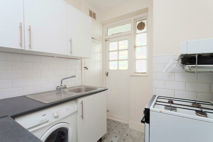 1 Bedroom Apartment To Rent In The Homefield, London Road, Morden, Surrey, SM4