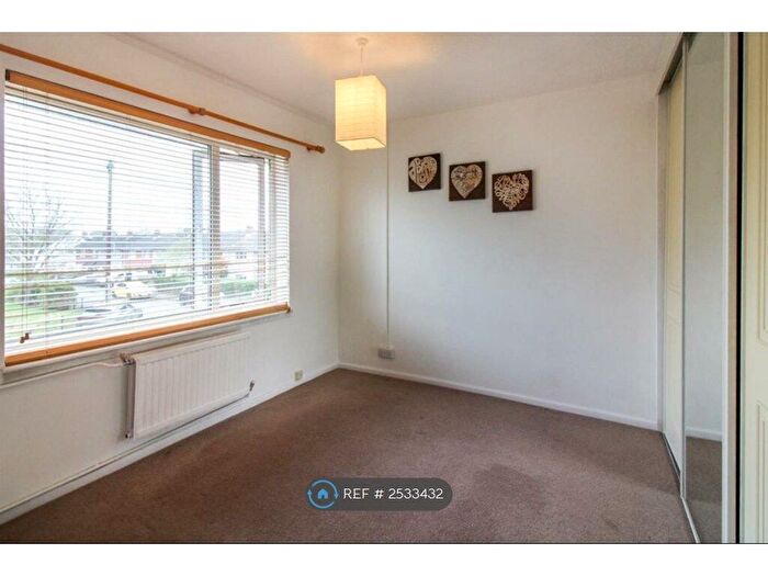 1 Bedroom Flat To Rent In Wigmore Road, Aylesbury, HP19