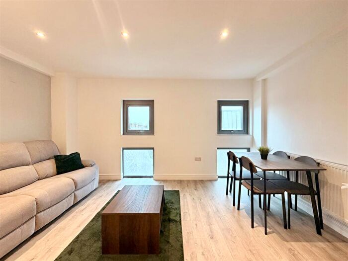 2 Bedroom Apartment To Rent In Old Library, Carlton Road, Nottingham, NG3