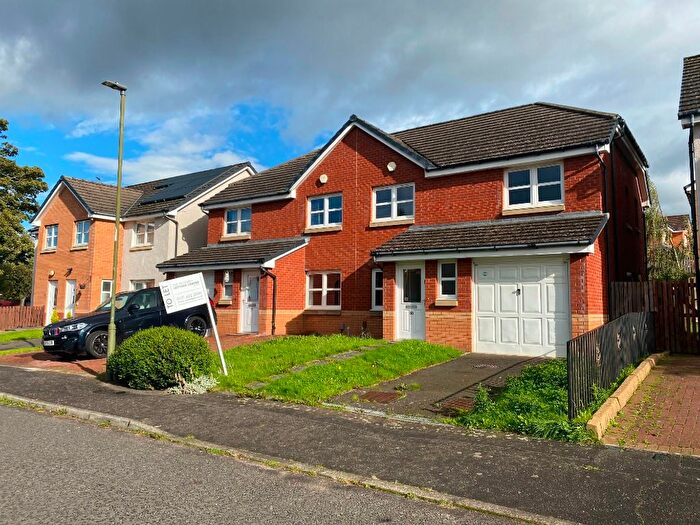 3 Bedroom Semi Detached House To Rent In Fernieside Place, Gilmerton, Edinburgh, EH17