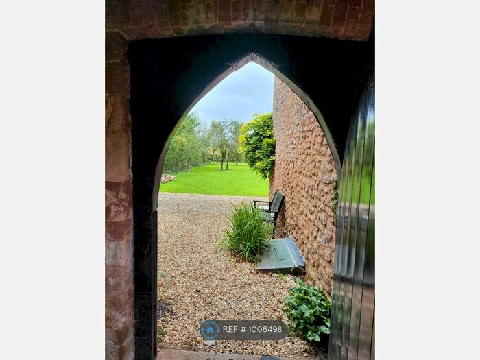 Studio To Rent In Fiddington, Bridgwater, TA5