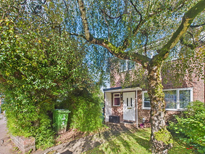 3 Bedroom Semi-Detached House For Sale In St. Anthonys Close, Ottery St. Mary, EX11