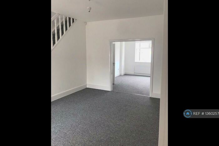 2 Bedroom Terraced House To Rent In The Avenue, Houghton Le Spring, DH5