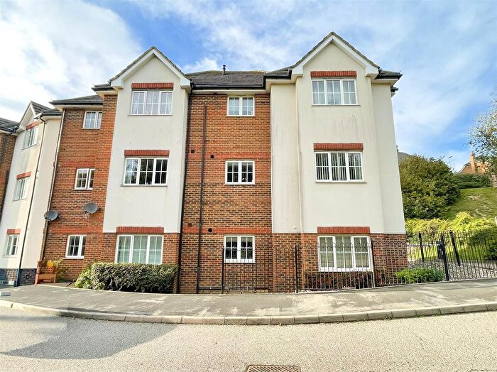 2 Bedroom Flat To Rent In Welton Rise, St Leonards-On-Sea, TN37