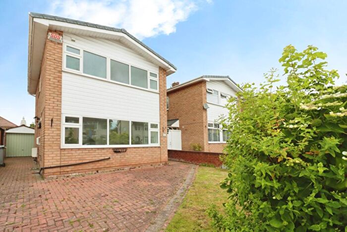 3 Bedroom Detached House For Sale In Kilburn Avenue, Bromborough, CH62
