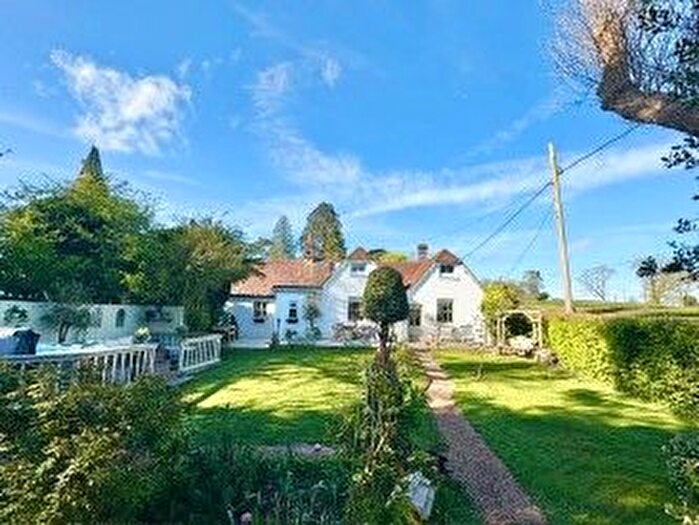 3 Bedroom Cottage For Sale In Swife Lane, Heathfield, TN21