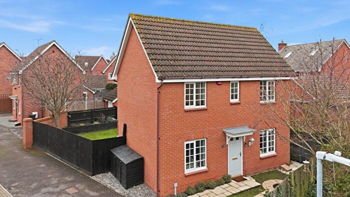 3 Bedroom Detached House For Sale In Frobisher Gardens, Chafford Hundred, Grays, RM16