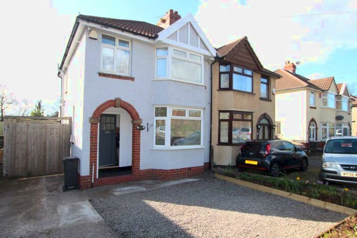 3 Bedroom Semi-Detached House To Rent In Tower Road North Warmley Bristol, BS30