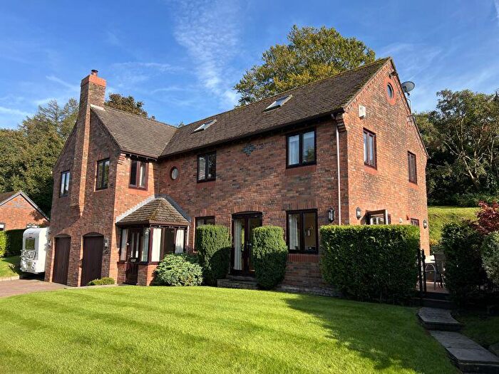 5 Bedroom Detached House For Sale In Joel Lane, Gee Cross, SK14