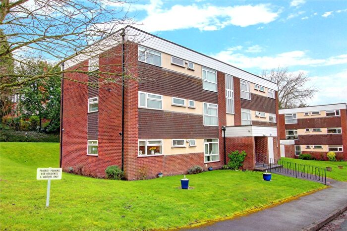 2 Bedroom Flat For Sale In Corbett Avenue, Droitwich, Worcestershire, WR9