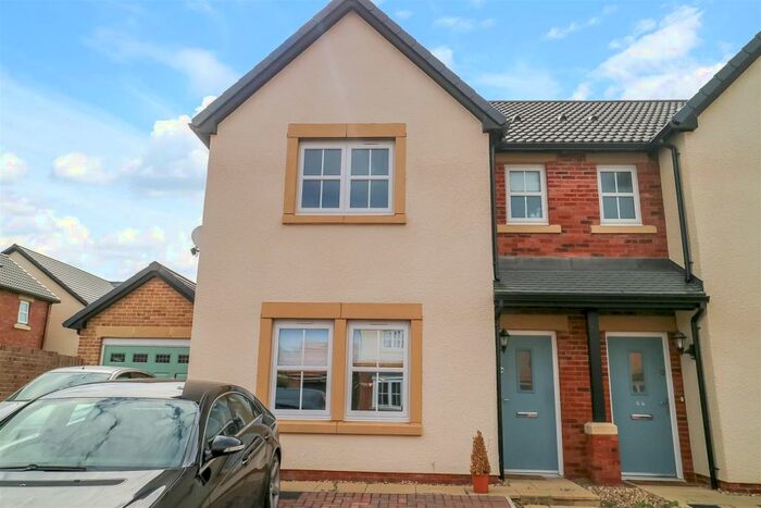 3 Bedroom Semi-Detached House To Rent In Goosepool Way, Middleton St. George, Darlington, DL2