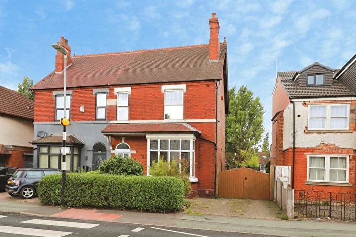 4 Bedroom Semi Detached House For Sale In Prestwood Road, Wednesfield, Wolverhampton, WV11