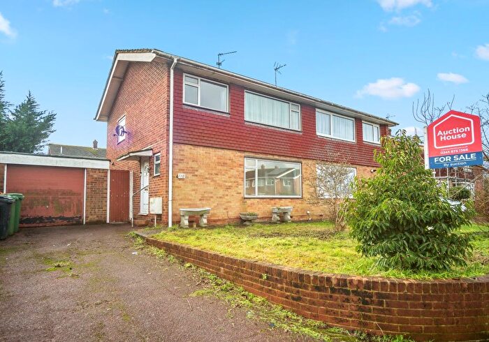 3 Bedroom Semi-Detached House For Sale In Bathurst Road, Staplehurst, Tonbridge, Kent, TN12