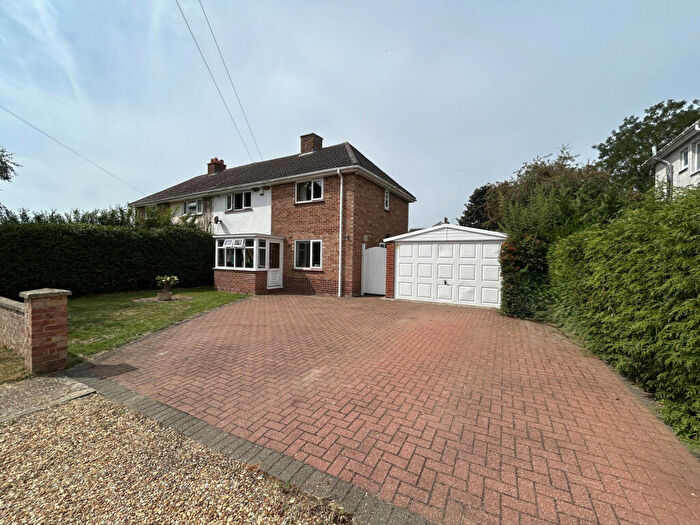 3 Bedroom Semi-Detached House For Sale In Grafham Road, Ellington, PE28
