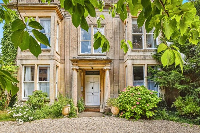 1 Bedroom Flat For Sale In Vallis Road, Frome, BA11