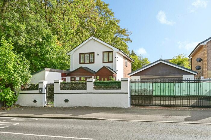 6 Bedroom Detached House For Sale In Lydiate Lane, Merseyside, L25