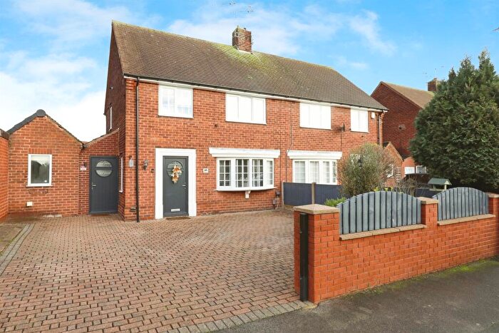 3 Bedroom Semi Detached House For Sale In Chesterton Drive, Worksop, S81